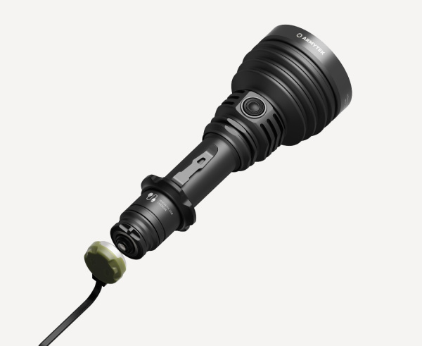 Фонарь поисковый ArmyTek Barracuda Pro Max (Black / Холодный; 2800Lm; акк21700-5000mAh)